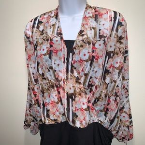 New with tags Jennifer Lopez polyester top Sz Md
